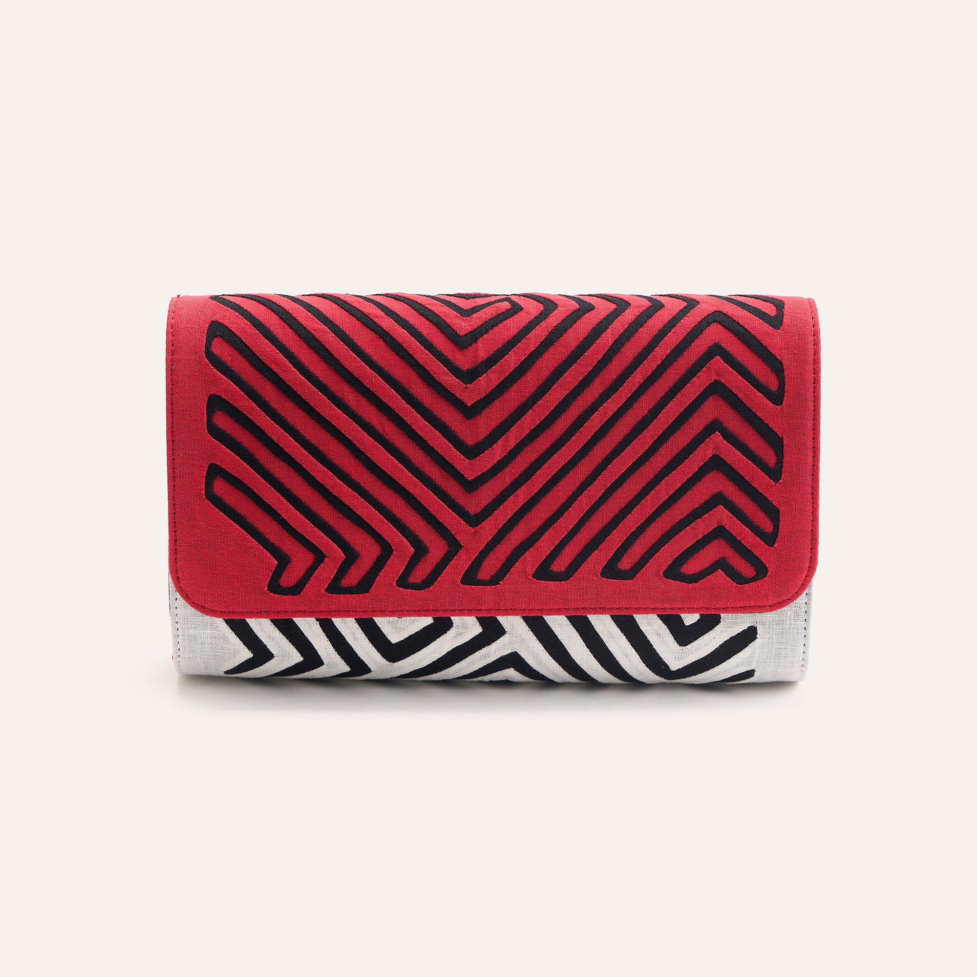 GUNA IN RED BAGUETTE