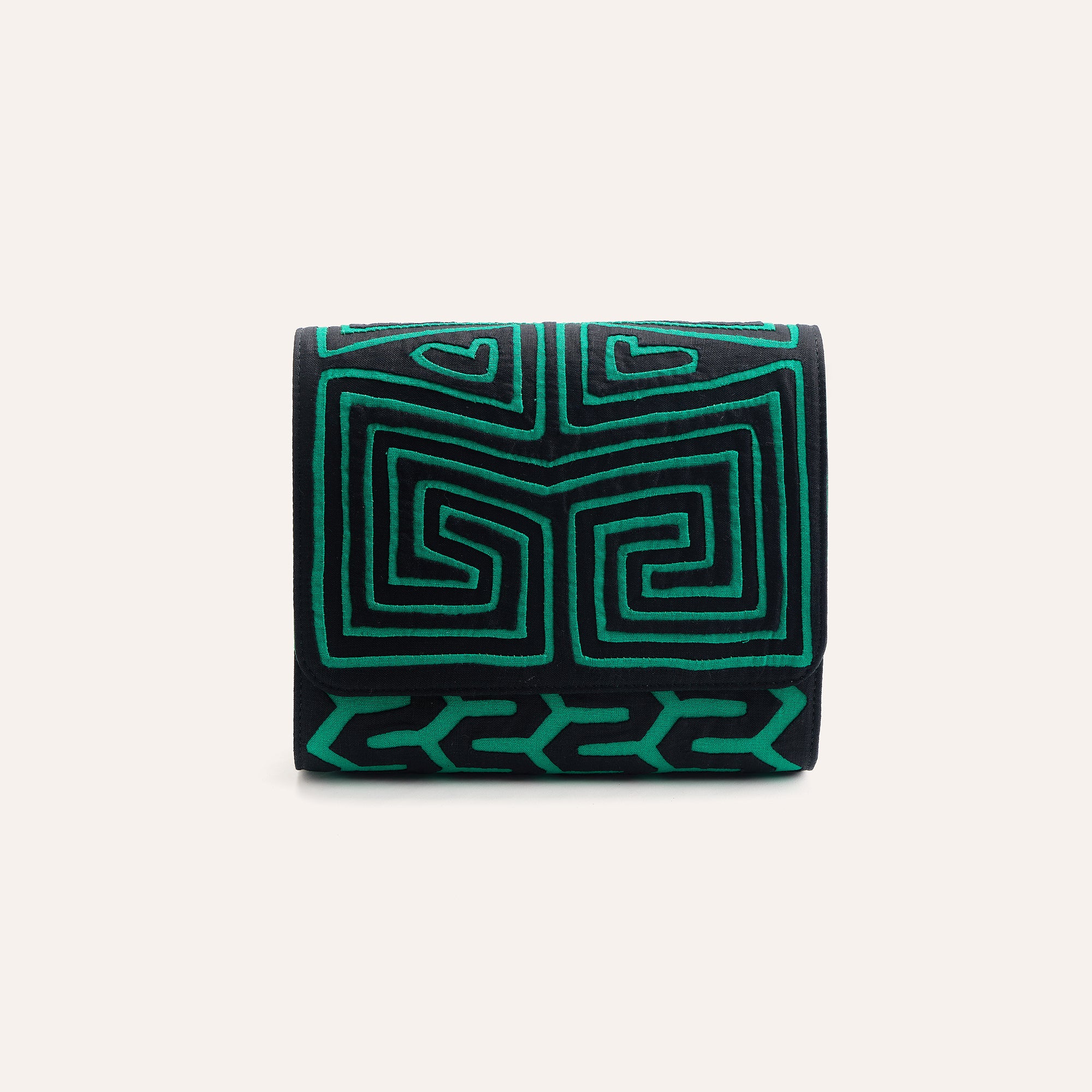 MAISI IN GREEN CLUTCH