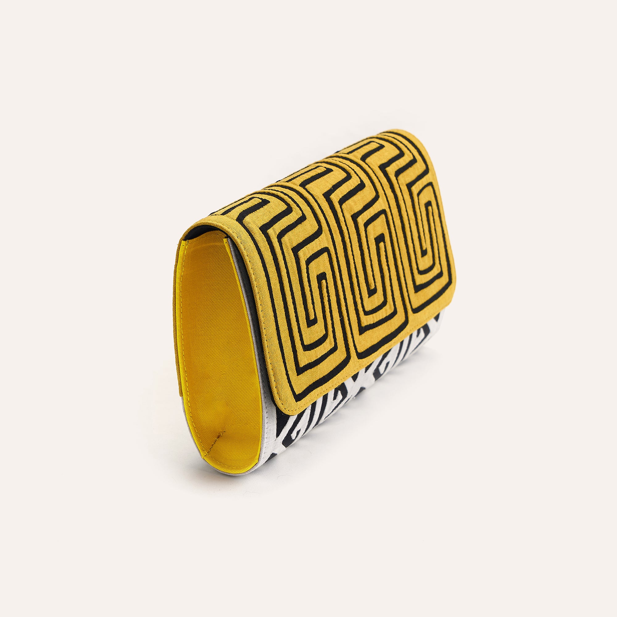 GUNA IN OCHRE BAGUETTE