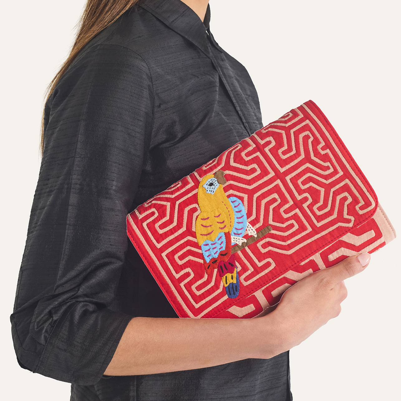 RED GUACAMAYA CLUTCH