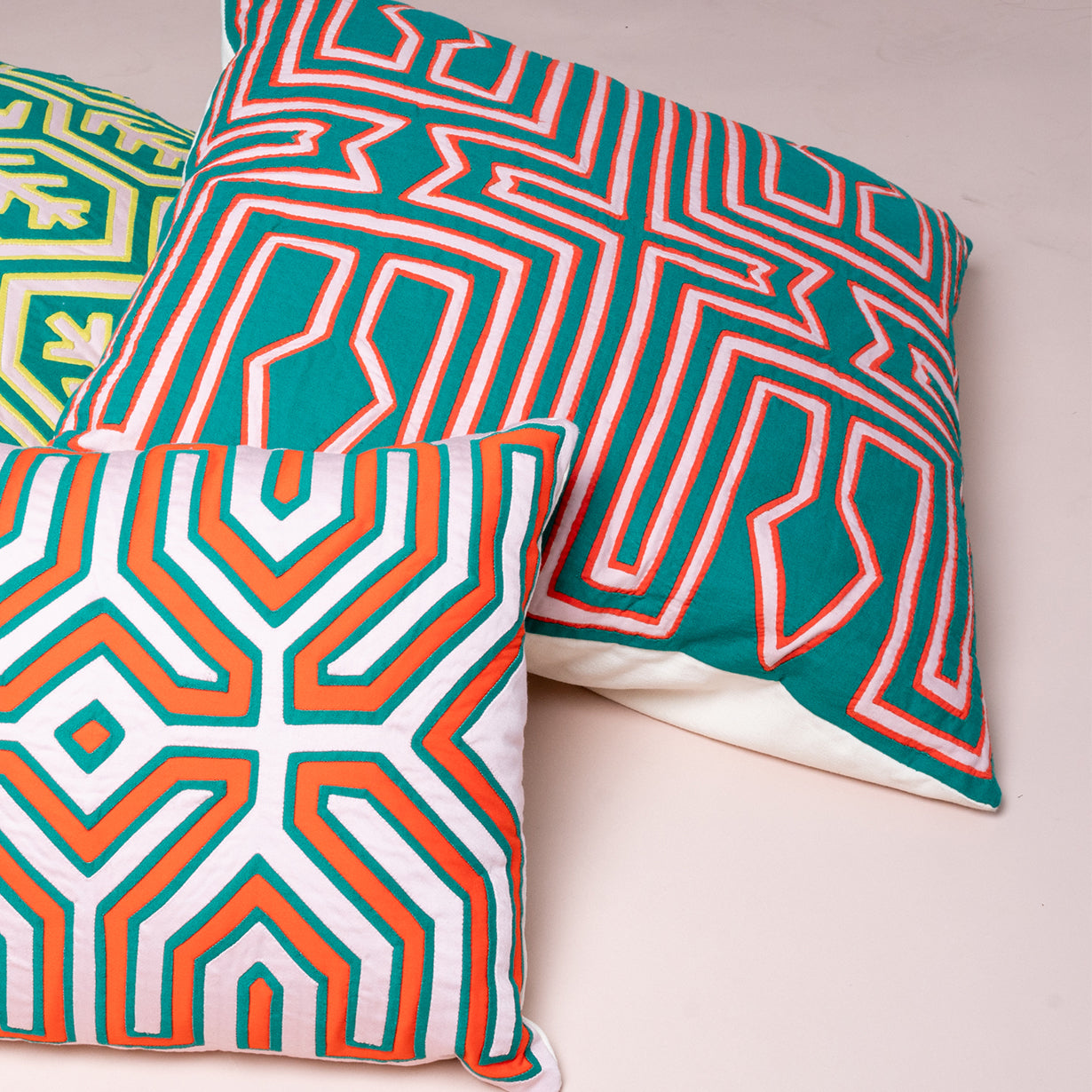 Kuna Cushion
