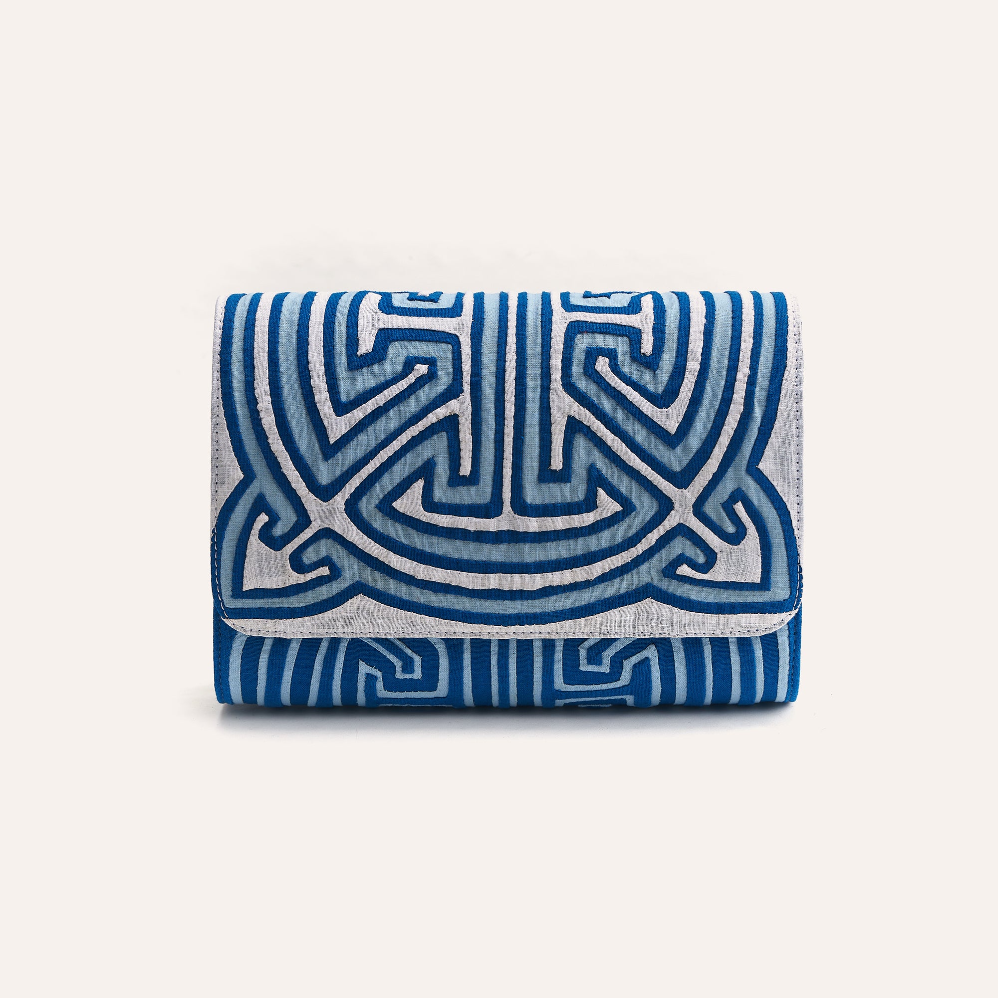 UAYA CLUTCH