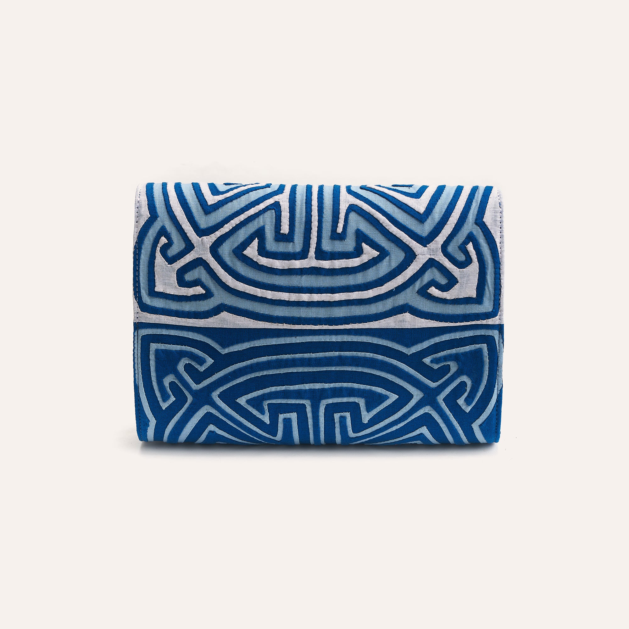 UAYA CLUTCH